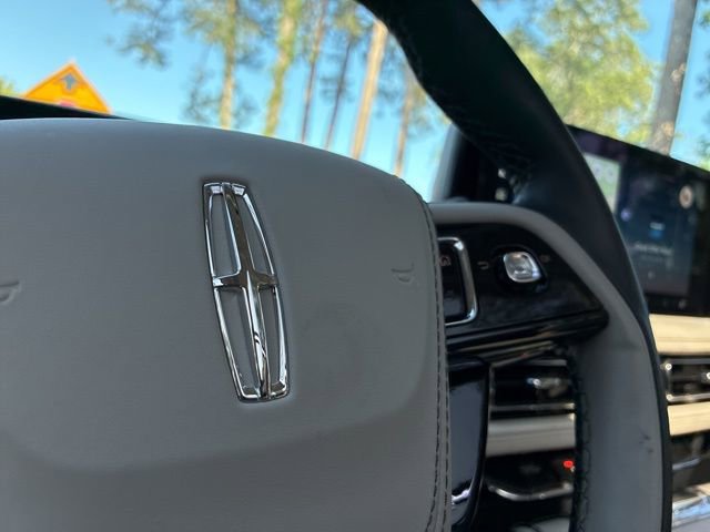 Certified 2025 Lincoln Aviator Reserve w/ Equipment Group 201A AWD/4WD image 29