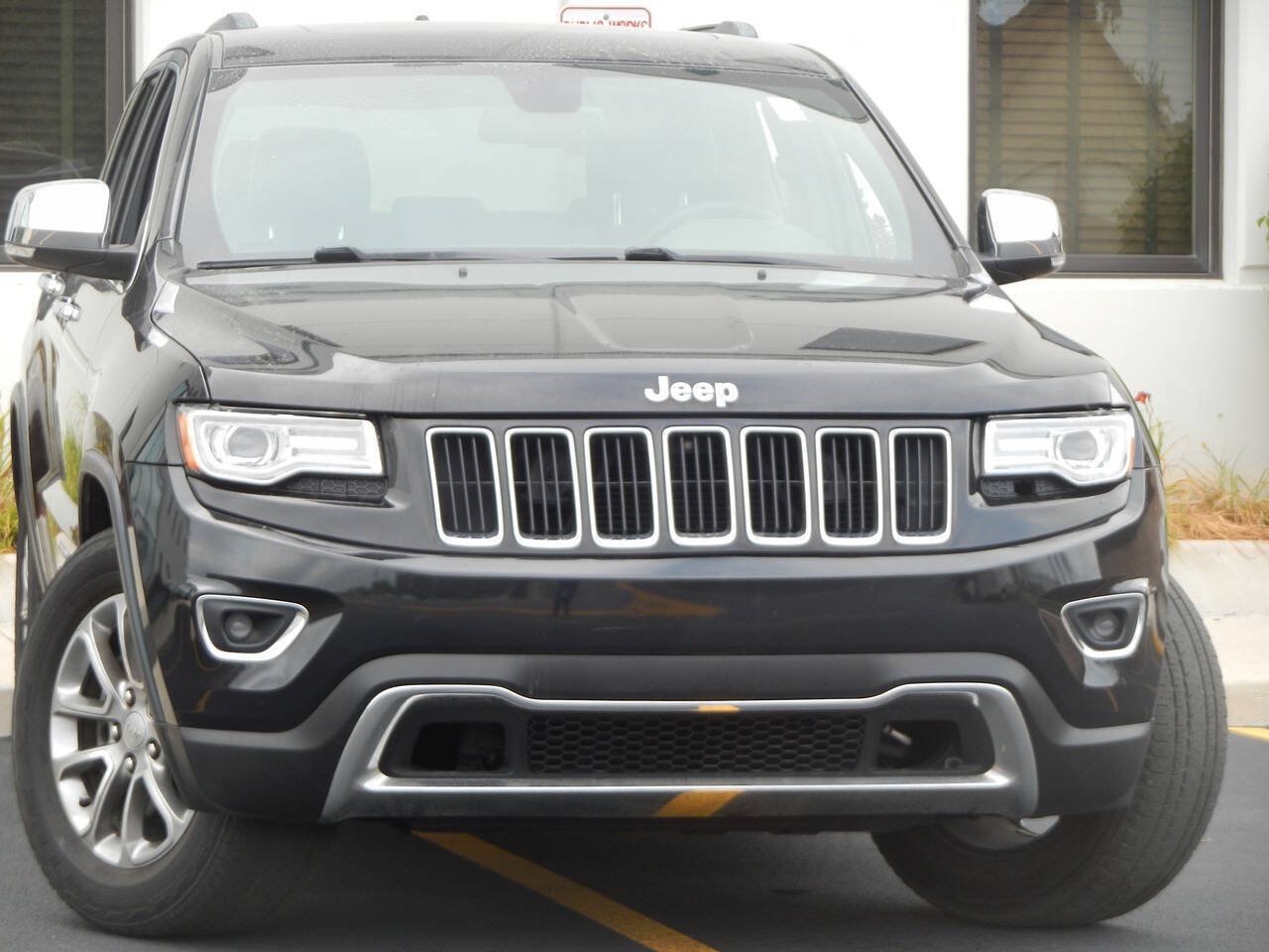 Used 2015 Jeep Grand Cherokee Limited w/ Luxury Group II AWD/4WD image 7