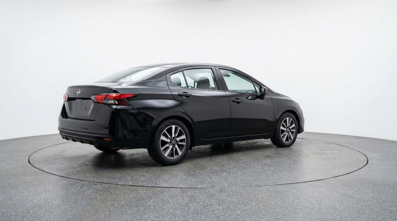 Used 2025 Nissan Versa SV FWD image 7