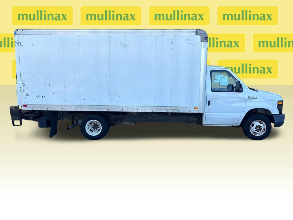 Used 2016 Ford E-350 and Econoline 350 Super Duty w/ Power Windows & Locks Group RWD image 2