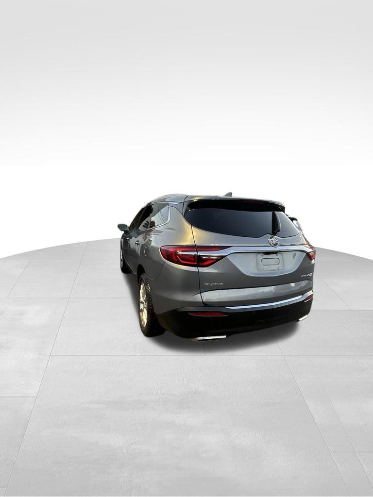 Used 2018 Buick Enclave Premium w/ Experience Buick Package AWD/4WD image 3