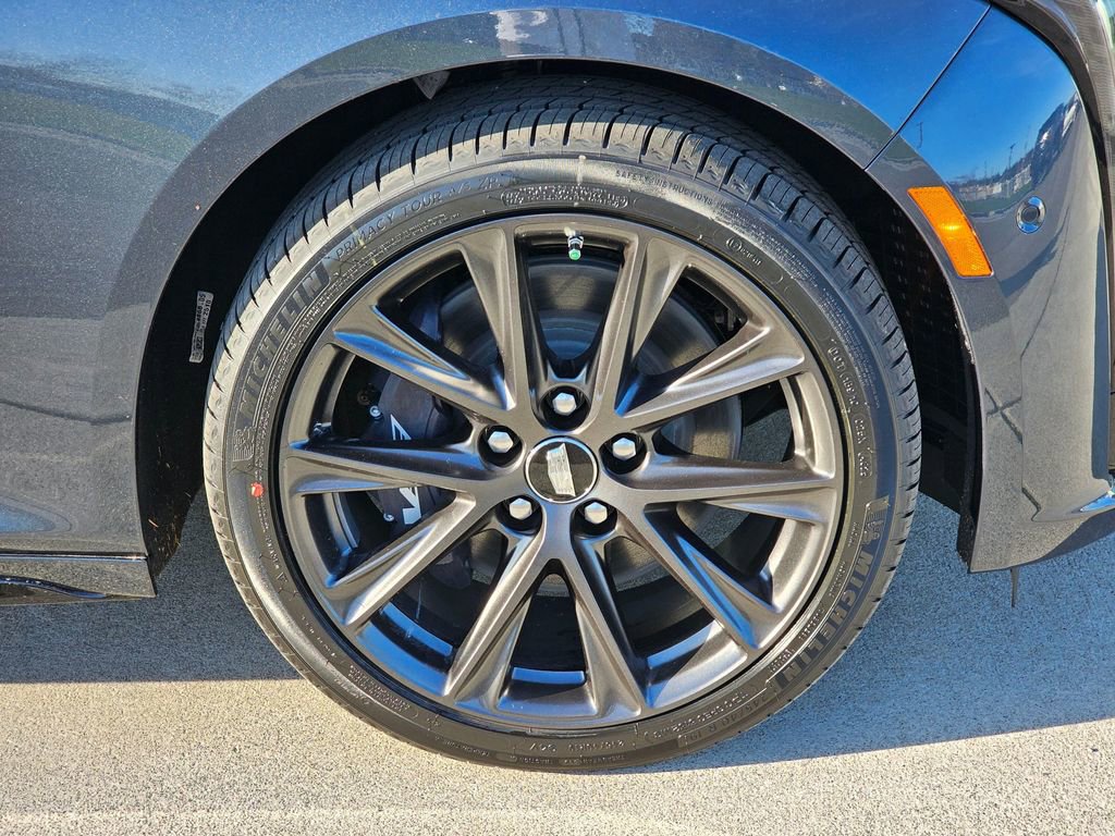 New 2026 Cadillac CT5 V image 9