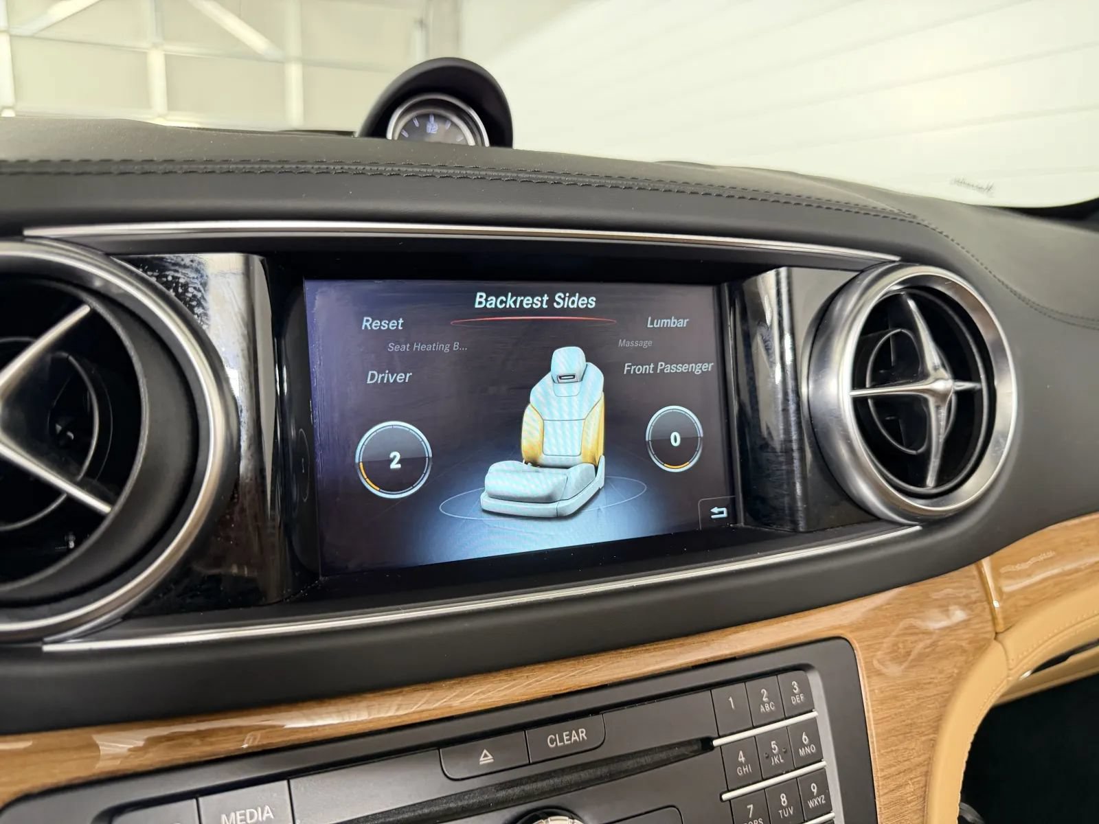 Used 2017 Mercedes-Benz SL 550 image 25