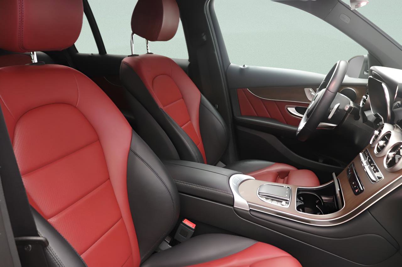 Certified 2022 Mercedes-Benz GLC 300 image 27