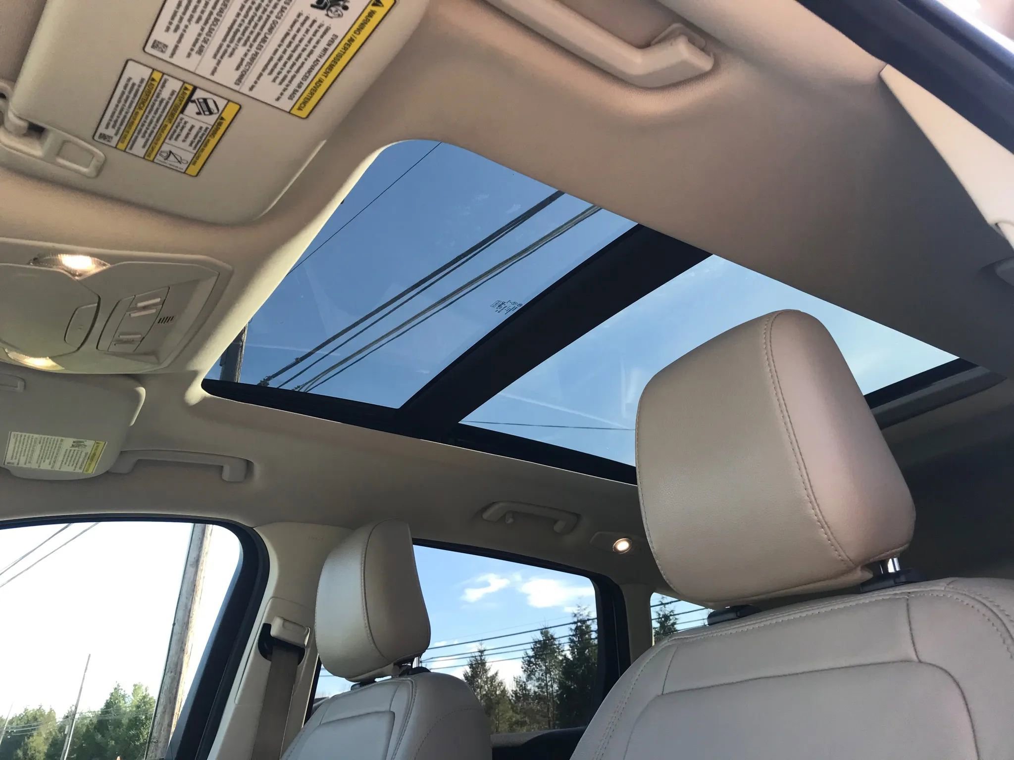 Used 2018 Ford Escape SEL w/ Ford Safe & Smart Package image 32