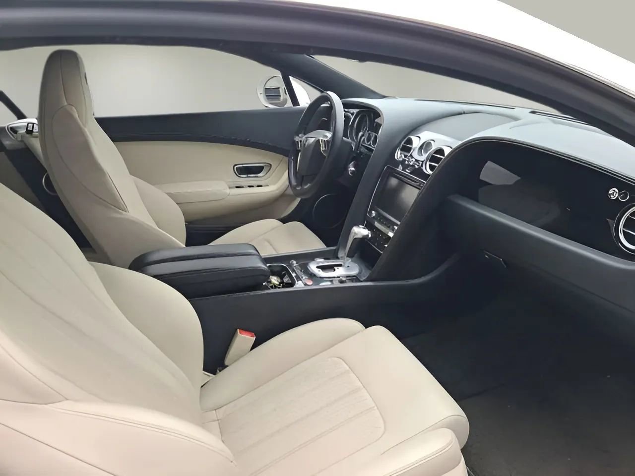 Used 2013 Bentley Continental GT image 21