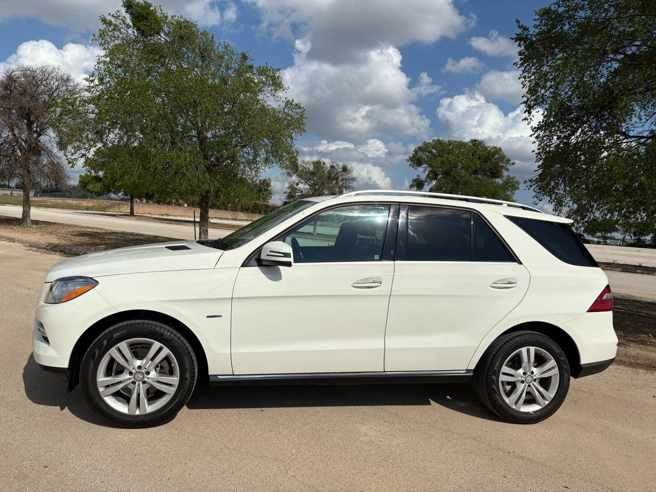 Used 2012 Mercedes-Benz ML 350 4MATIC image 12