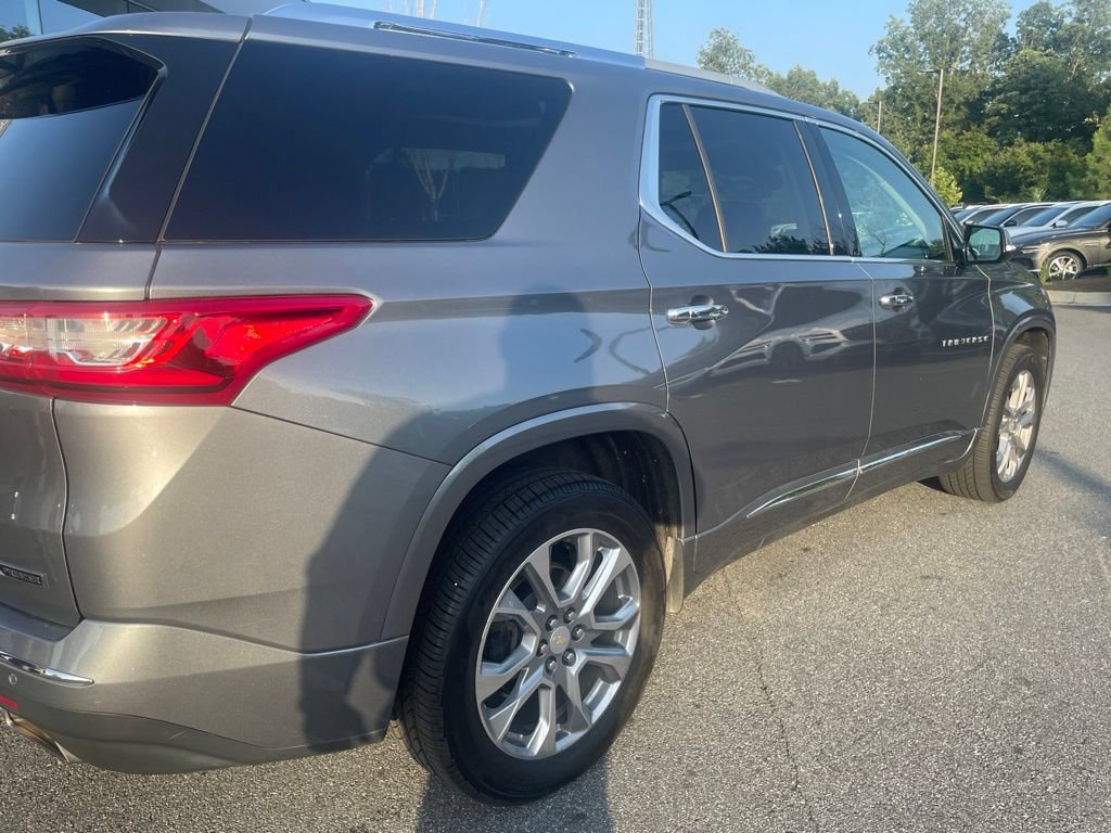 Used 2018 Chevrolet Traverse Premier w/ Driver Confidence II Package FWD image 7