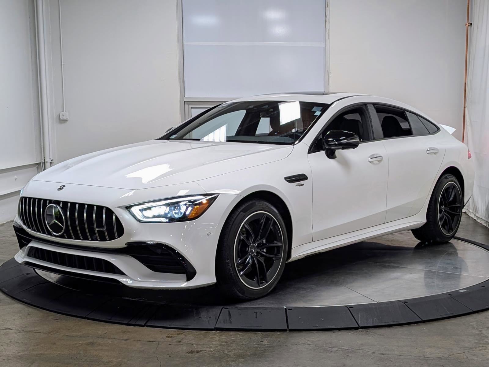 Used 2022 Mercedes-Benz AMG GT 43 image 4