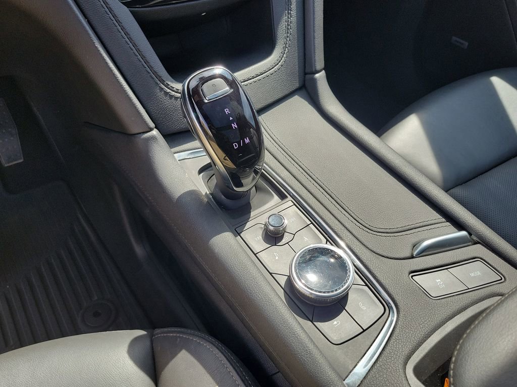 Used 2024 Cadillac XT6 Premium Luxury image 32