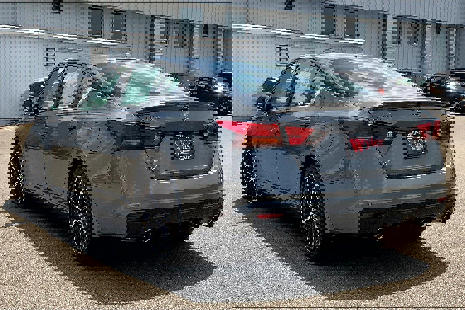 New 2025 Nissan Altima 2.5 SR w/ SR Premium Package image 3