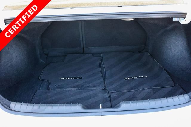 Certified 2023 Hyundai Elantra Limited image 13