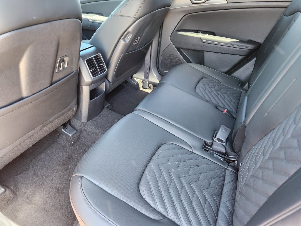 New 2026 Kia Sportage X-Line w/ X-Line Premium Package AWD/4WD image 9