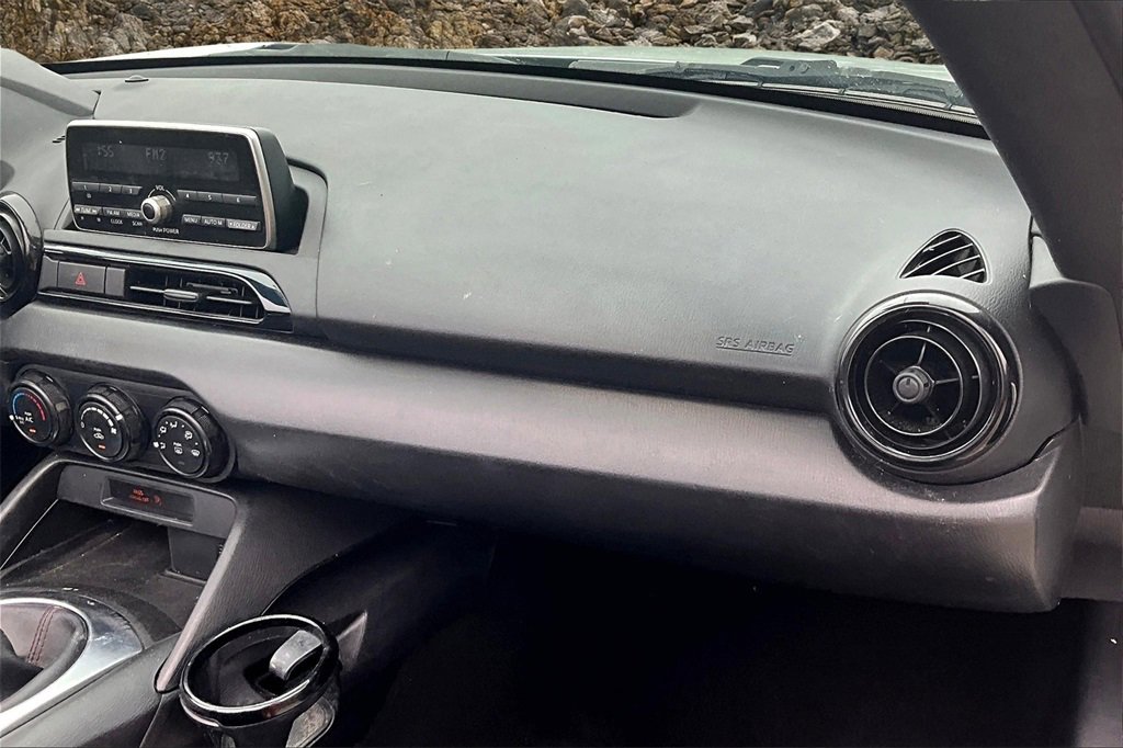 Used 2016 MAZDA MX-5 Miata Sport image 15