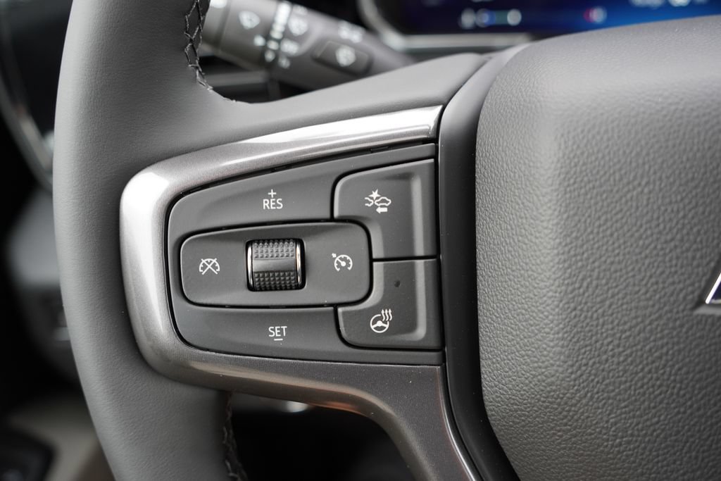 New 2026 Chevrolet Silverado 2500 ZR2 w/ LPO, Dark Essentials Package AWD/4WD image 19