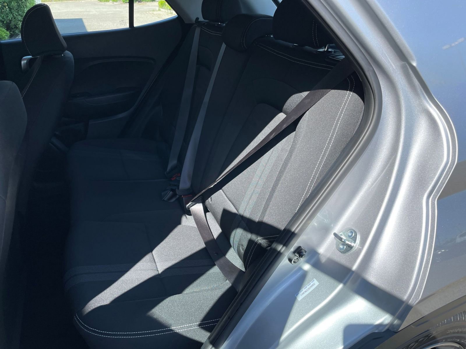 Used 2025 Hyundai Venue SEL image 38