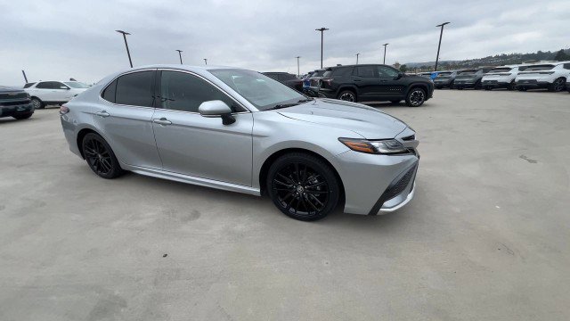 Used 2023 Toyota Camry XSE FWD image 2
