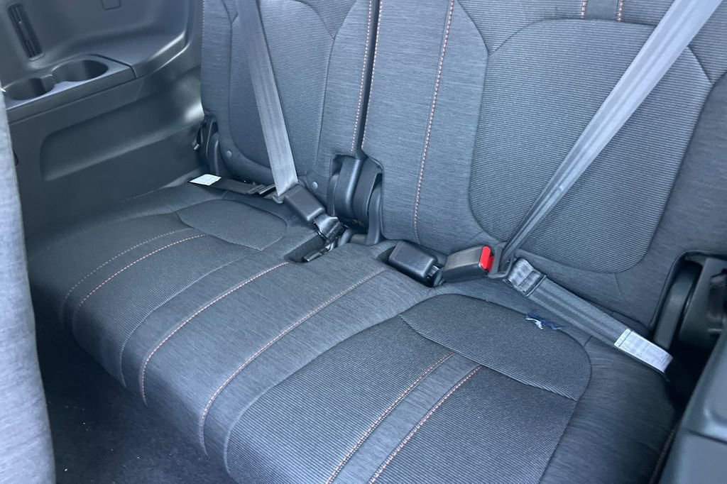 New 2026 Honda Pilot Sport image 12