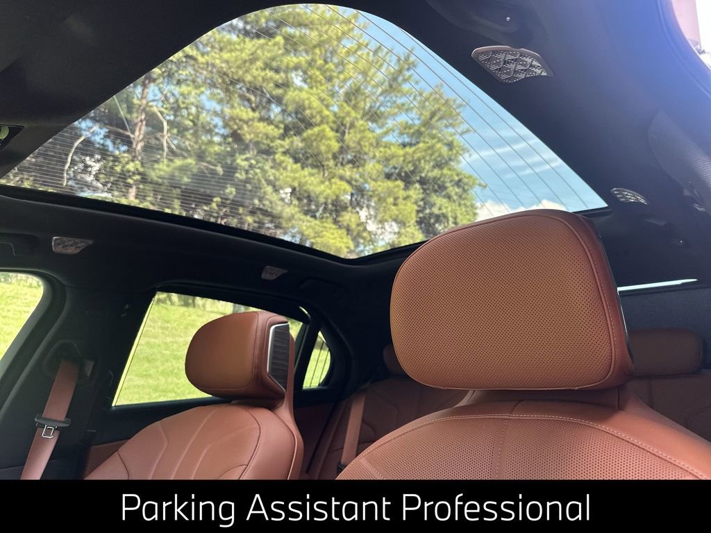 Used 2025 BMW 760i xDrive 760i xDrive w/ Executive Package image 29