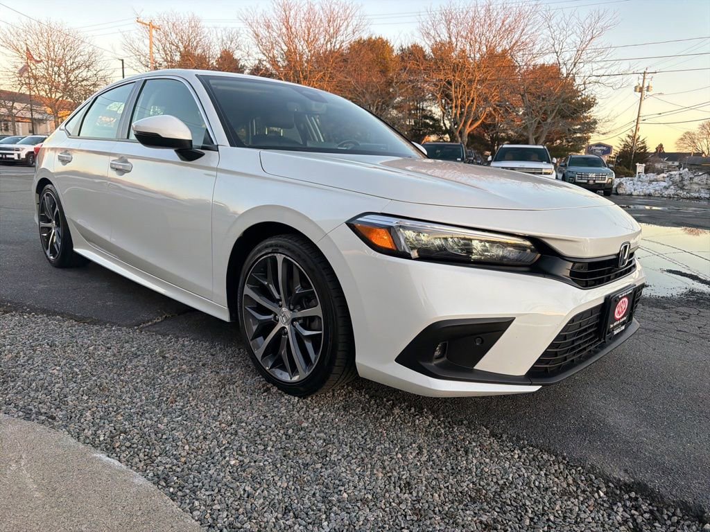 Used 2024 Honda Civic Touring image 3