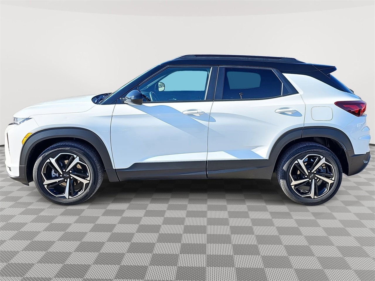 Certified 2023 Chevrolet TrailBlazer RS w/ Convenience Package image 8