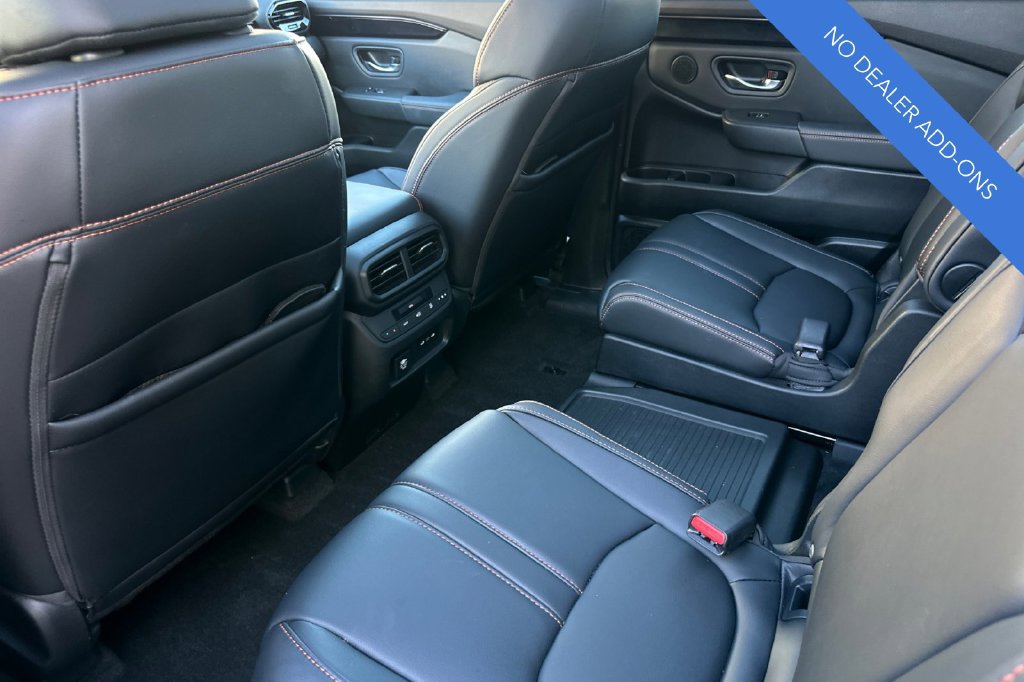 Certified 2025 Honda Pilot TrailSport image 12