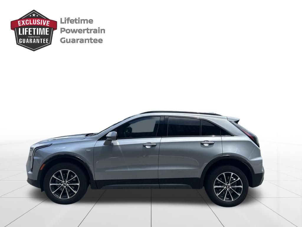 Used 2024 Cadillac XT4 Sport FWD image 2