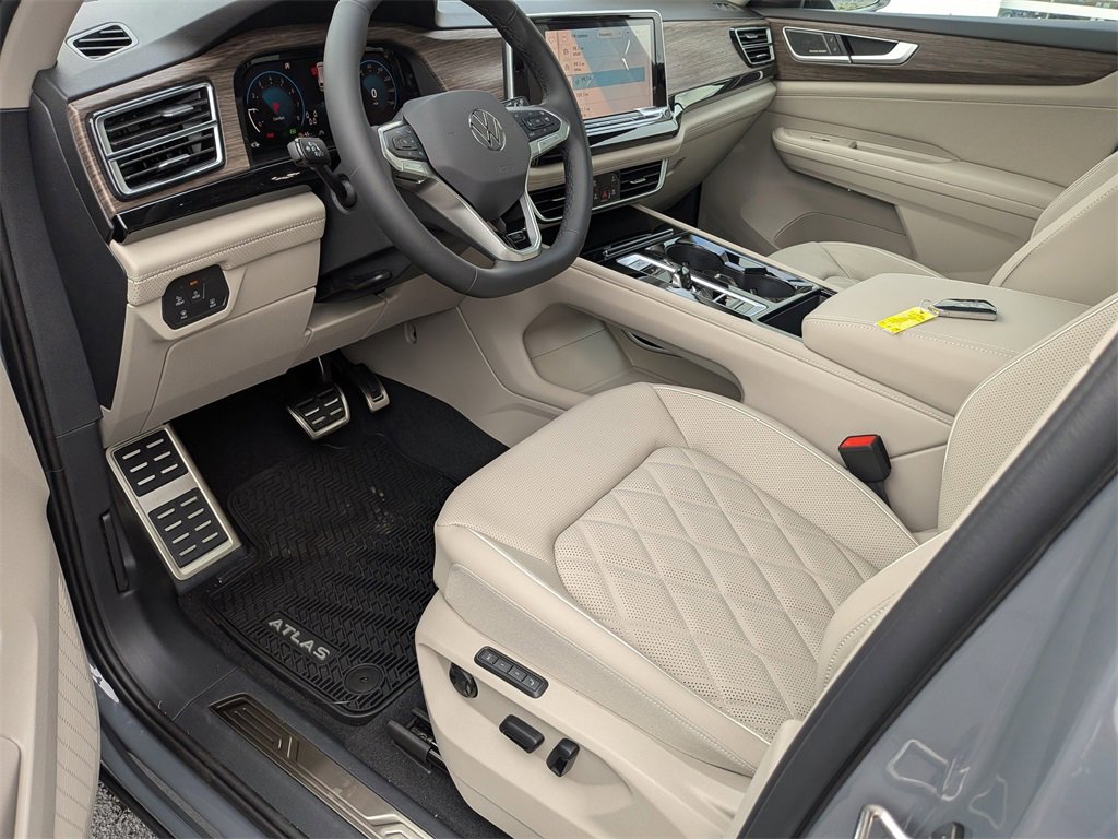 New 2026 Volkswagen Atlas SEL Premium R-Line image 2
