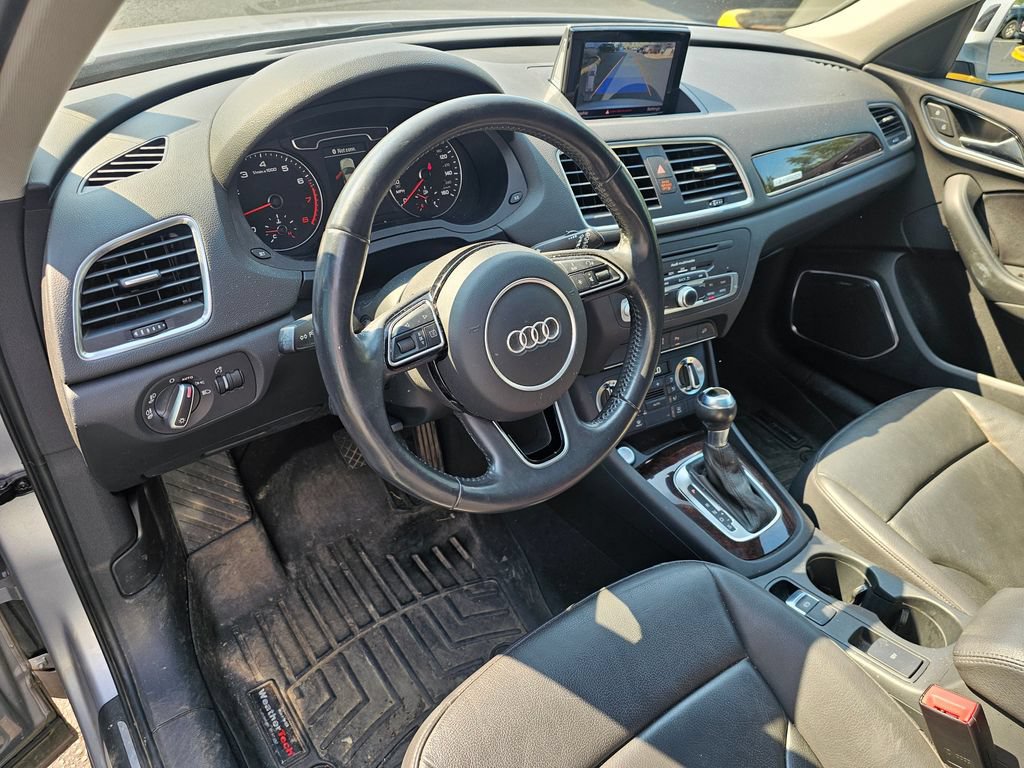 Used 2015 Audi Q3 2.0T Prestige w/ Prestige Package AWD/4WD image 19