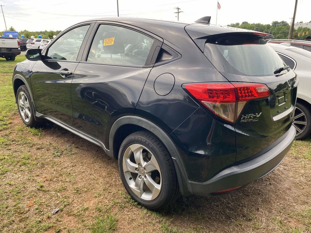 Used 2016 Honda HR-V LX image 8