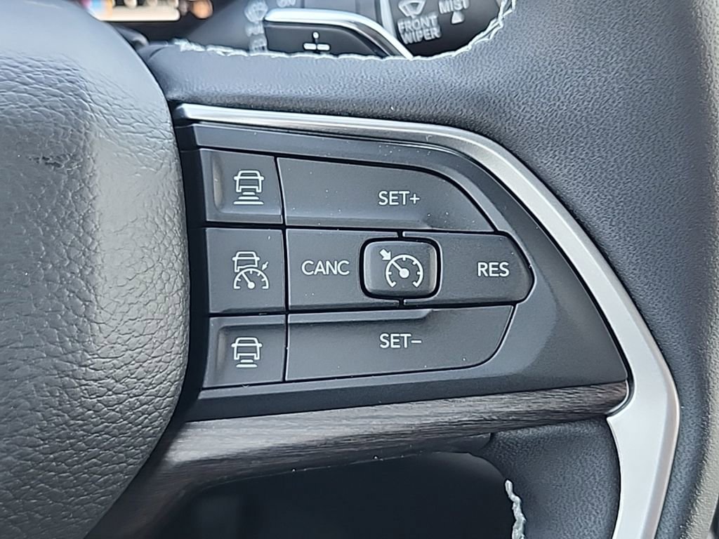 New 2025 Jeep Grand Cherokee L Limited w/ Black Appearance Package image 32