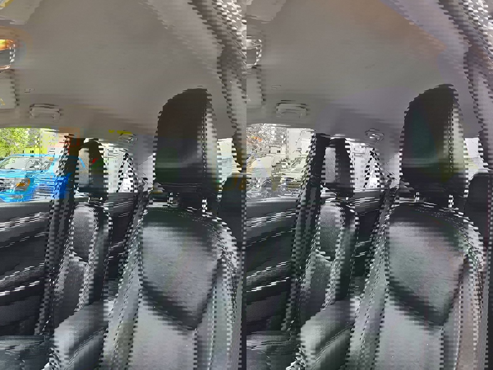 Used 2017 Chrysler 300 Limited image 13