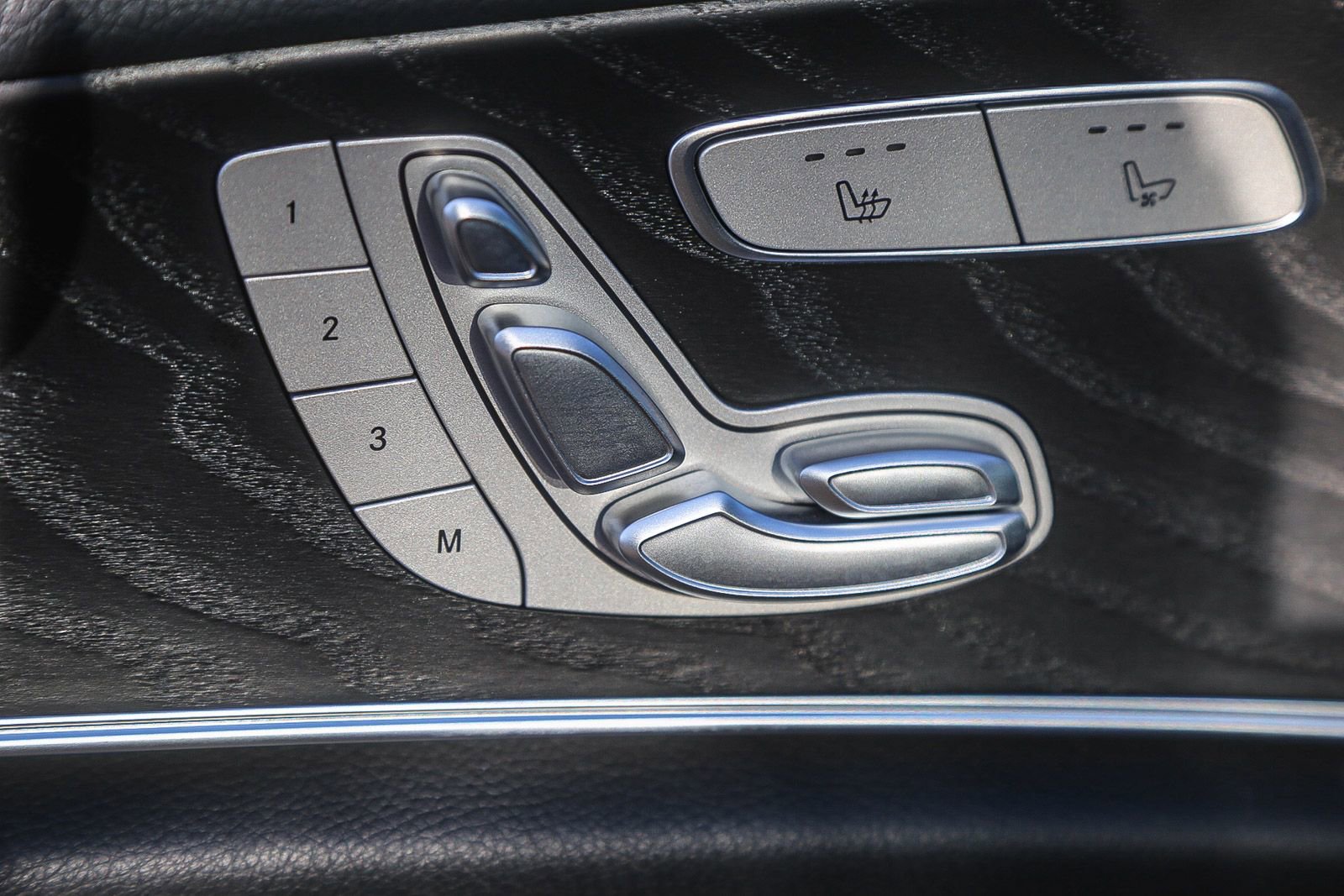 Used 2023 Mercedes-Benz E 450 4MATIC All-Terrain Wagon image 23