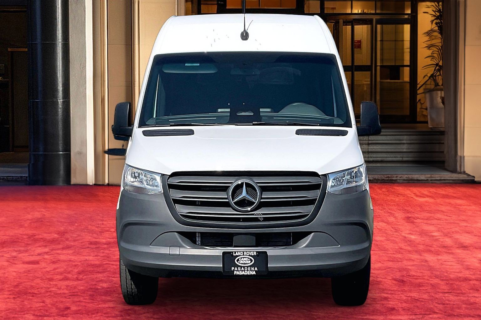 Used 2025 Mercedes-Benz Sprinter 2500 image 3