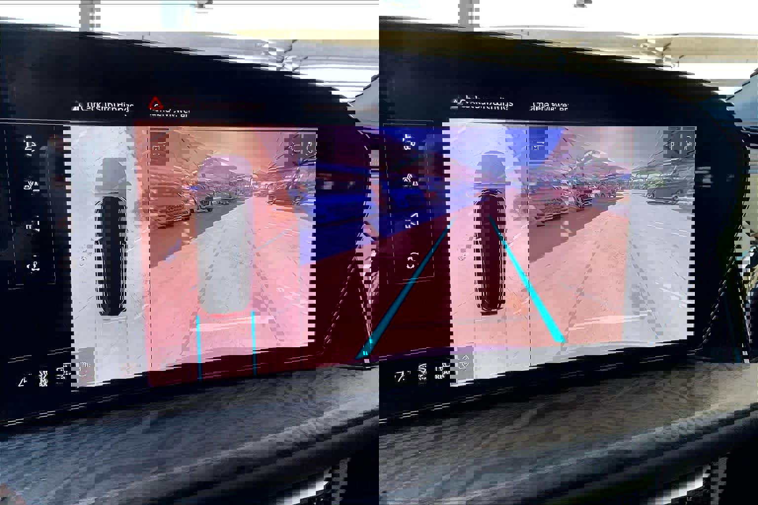 Used 2025 Audi Q5 Premium w/ Convenience Package image 26