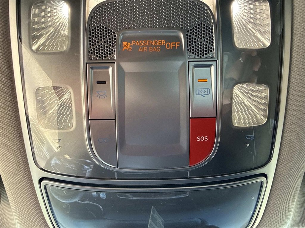 Used 2024 Genesis GV80 2.5T image 25