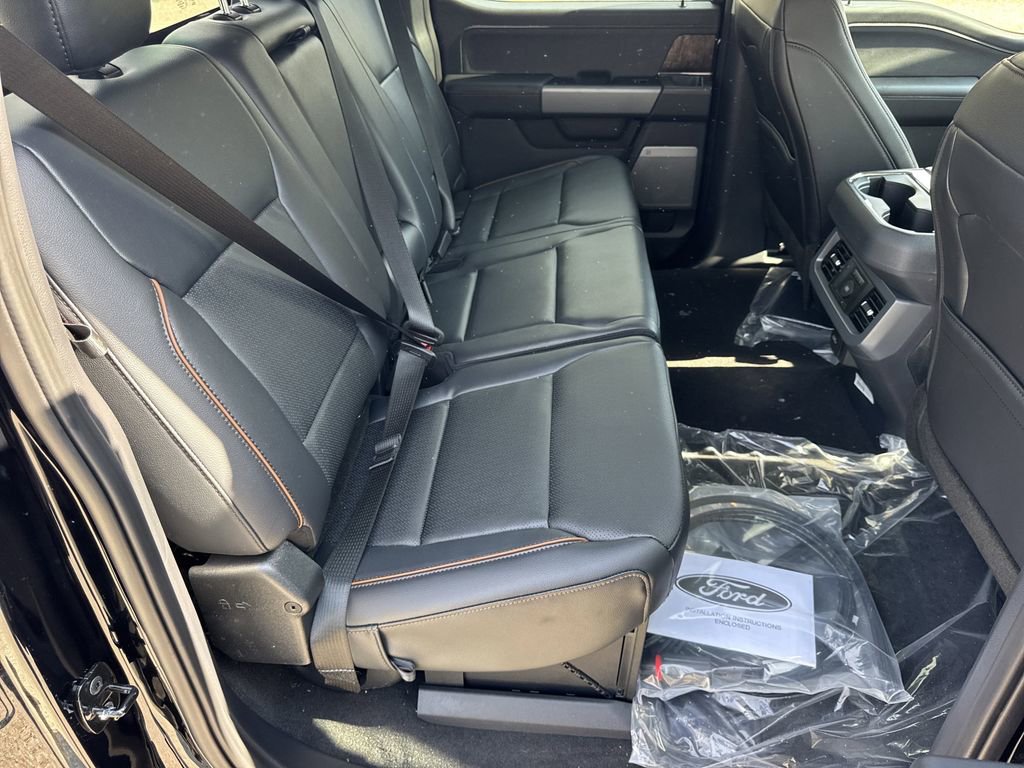 New 2026 Ford F250 Lariat w/ Black Appearance Package image 15