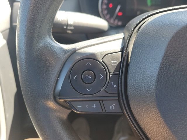 Used 2024 Toyota RAV4 XLE FWD image 13