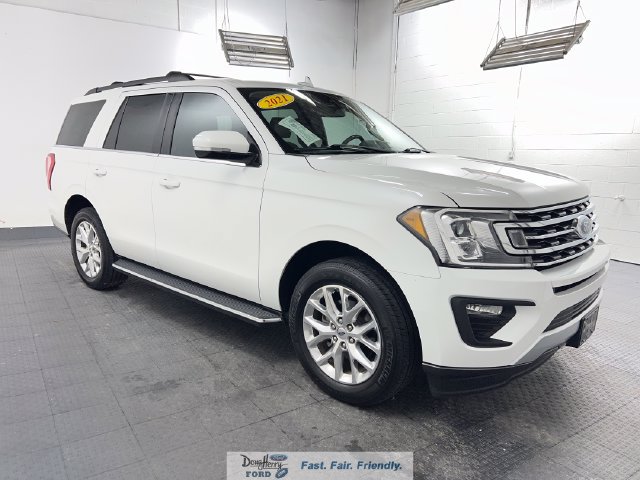 Used 2021 Ford Expedition XLT RWD image 3