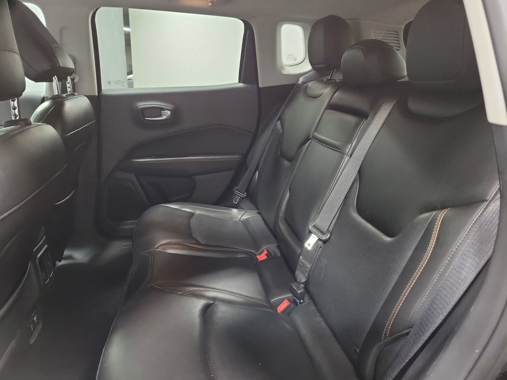 Used 2018 Jeep Compass Limited AWD/4WD image 29