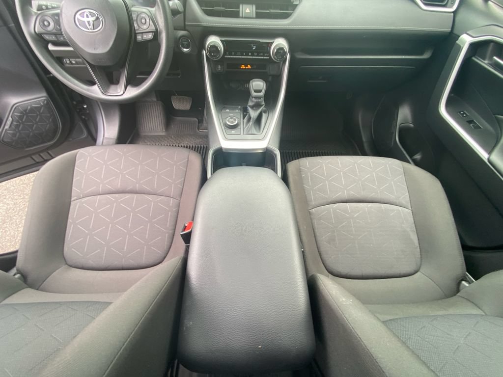 Used 2024 Toyota RAV4 XLE w/ Convenience Package AWD/4WD image 11