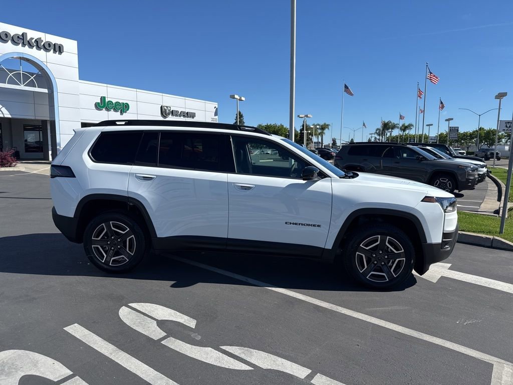 New 2026 Jeep Cherokee Limited image 3