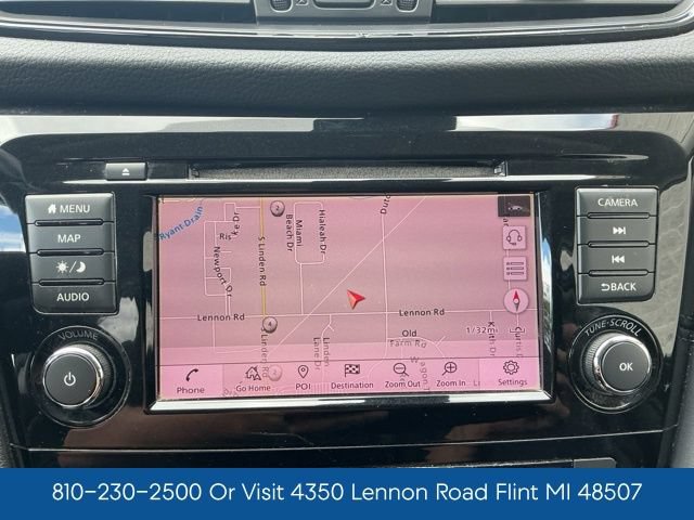 Used 2018 Nissan Rogue SL FWD image 3