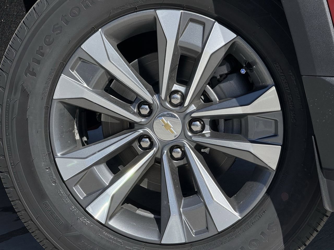 New 2026 Chevrolet Equinox LT w/ Safety and Technology Package image 9