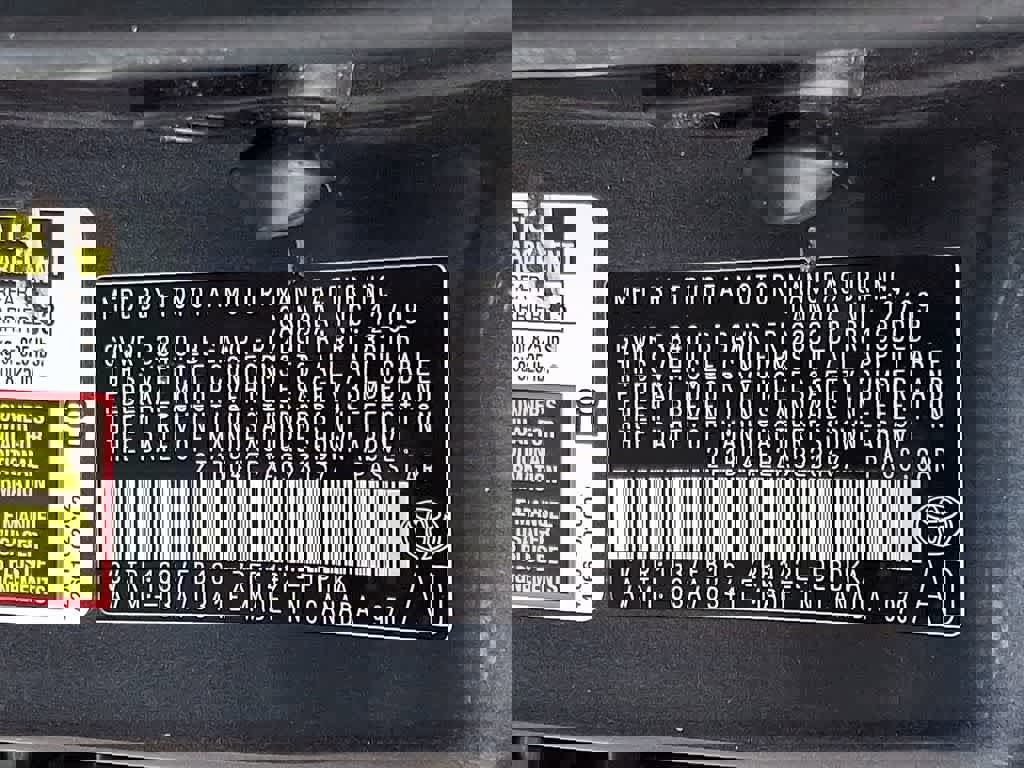 Used 2010 Toyota Corolla image 26