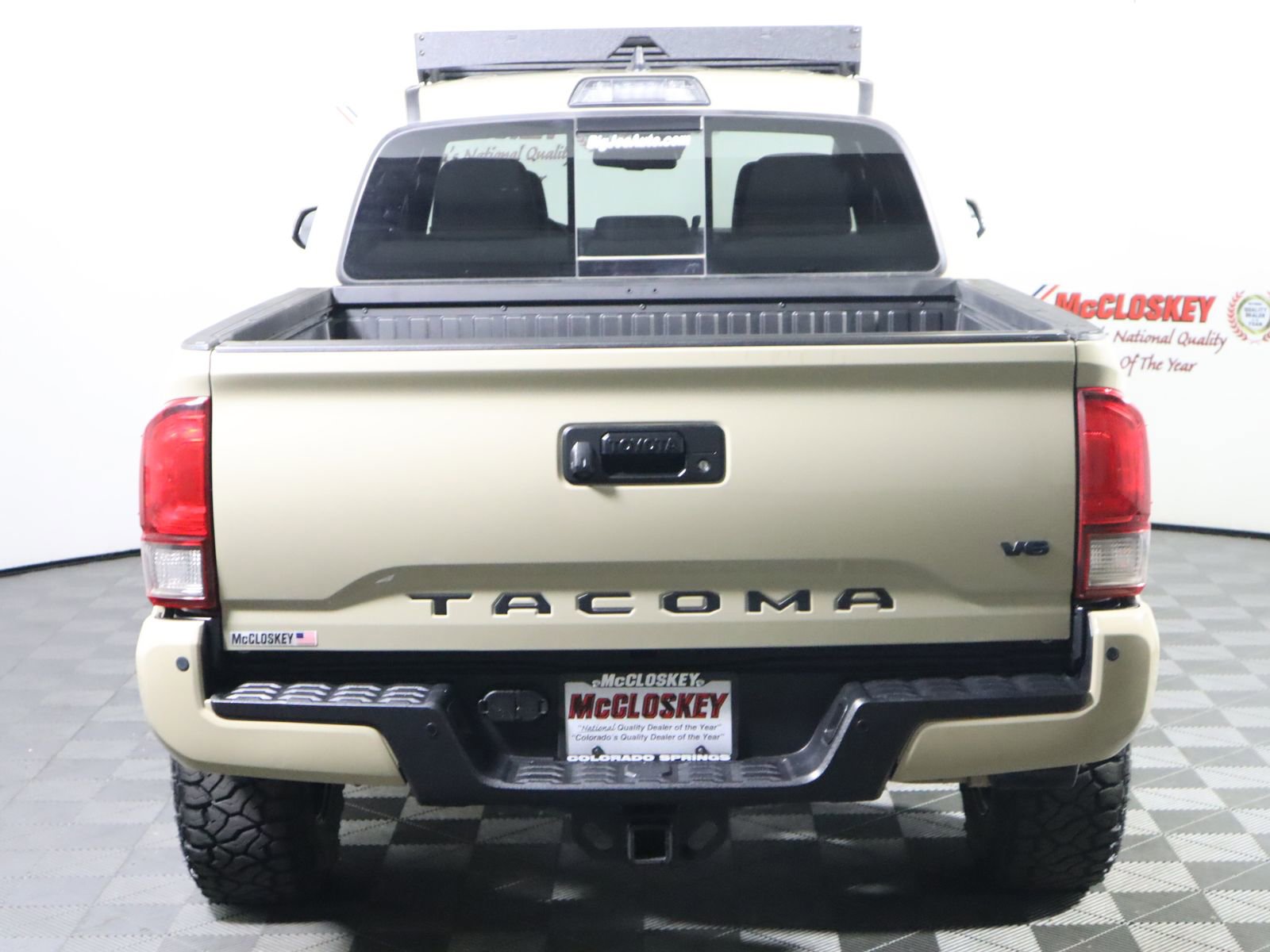 Used 2019 Toyota Tacoma TRD Off-Road w/ Technology Package AWD/4WD image 7