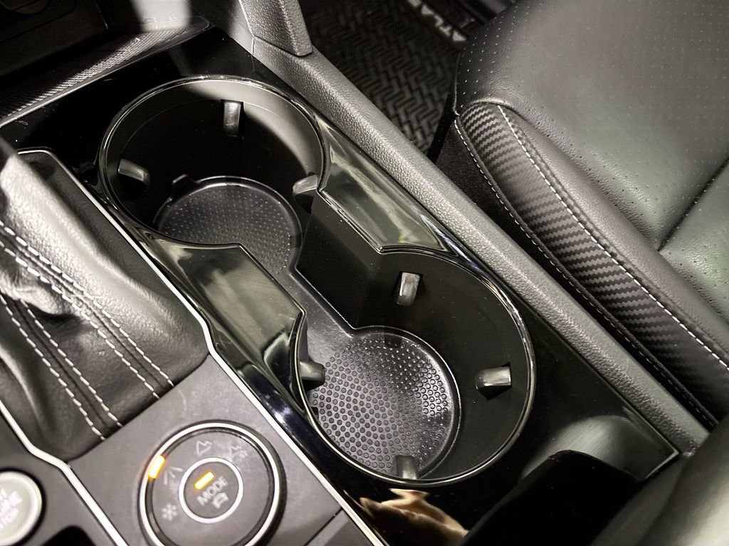 Certified 2022 Volkswagen Atlas Cross Sport SE AWD/4WD image 15