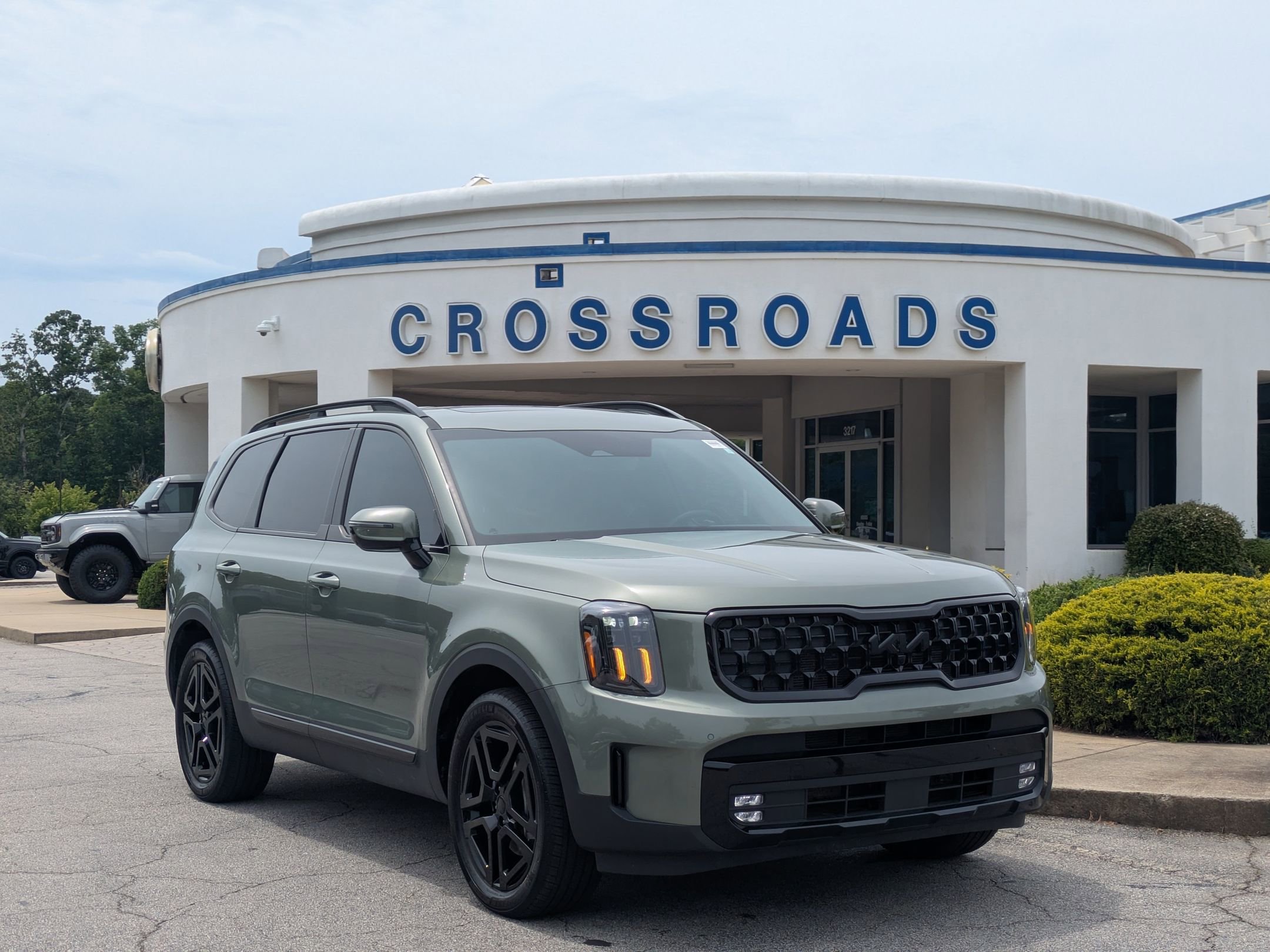 Used 2025 Kia Telluride SX X-Line AWD/4WD image 1