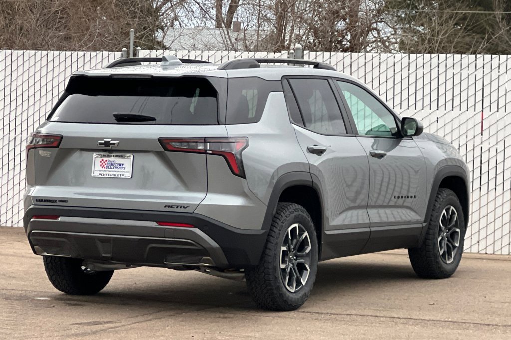 New 2026 Chevrolet Equinox ACTIV image 4