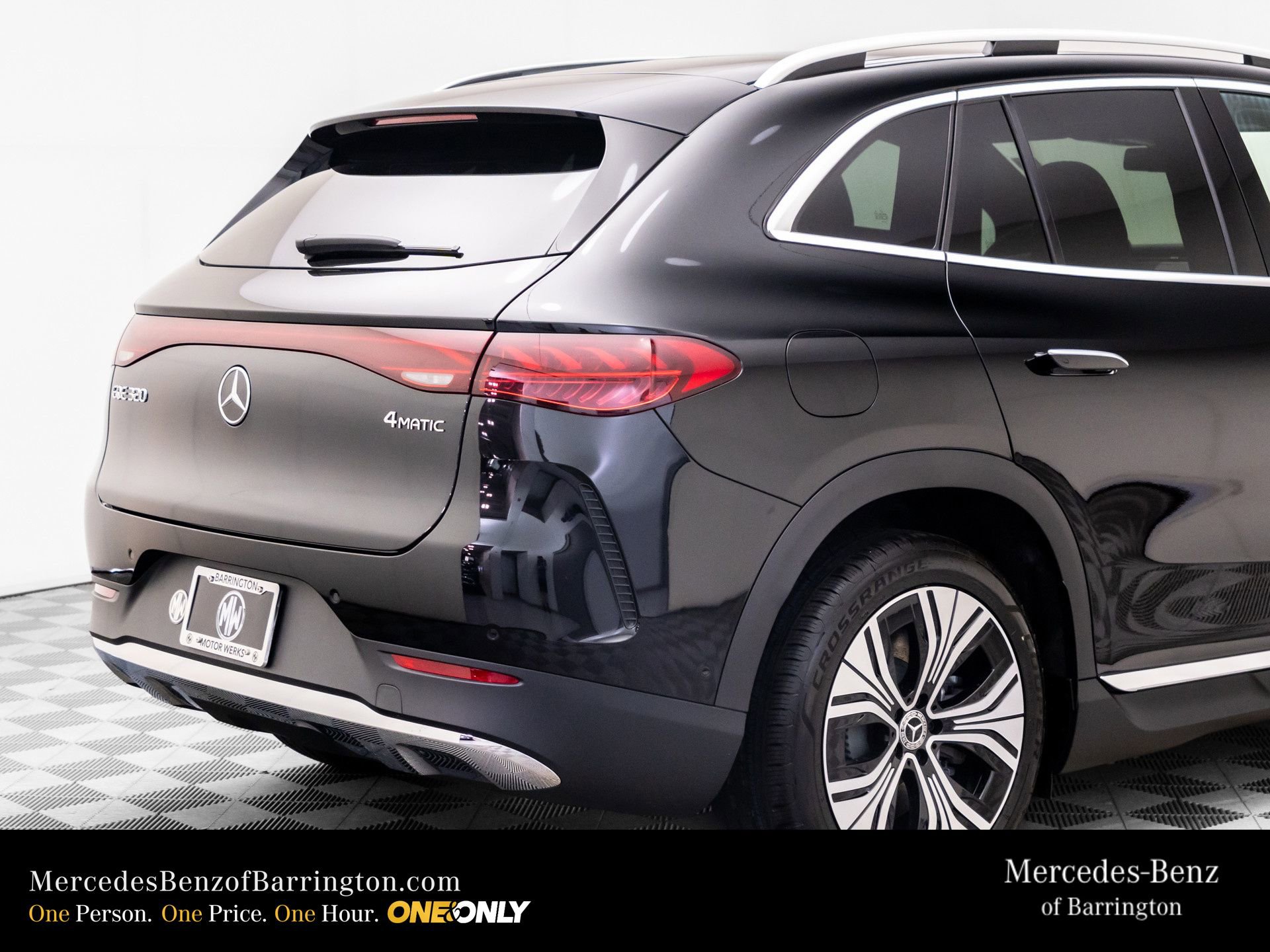 New 2026 Mercedes-Benz EQE 320 4MATIC SUV image 38